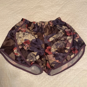 Nike‎ Dri-Fit floral shorts